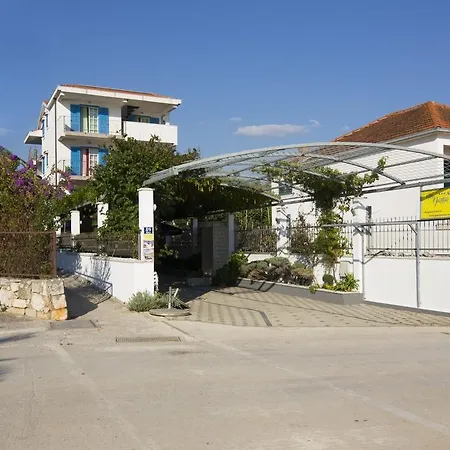 Opatija مارينا