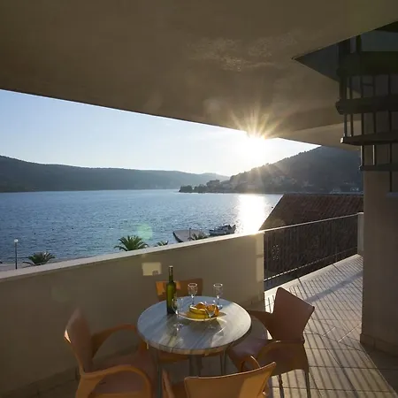 Opatija مارينا
