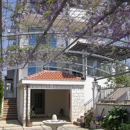 Opatija مارينا